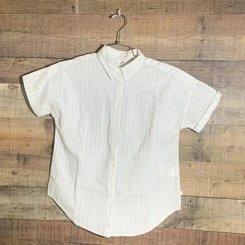 NWOT Levi’s button down shirt - image 1